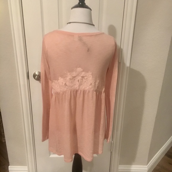 LC Lauren Conrad blush top with lace accent-XS - Picture 2 of 8
